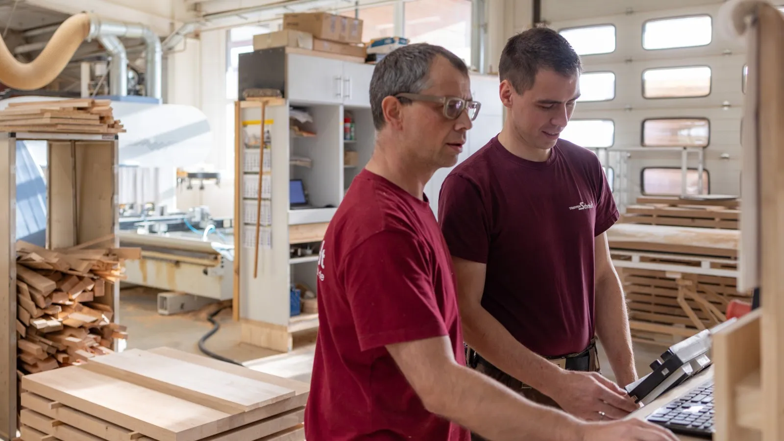 Fokus-Thema für Treppen Schmidt ist das CNC-Lohnfräsen.